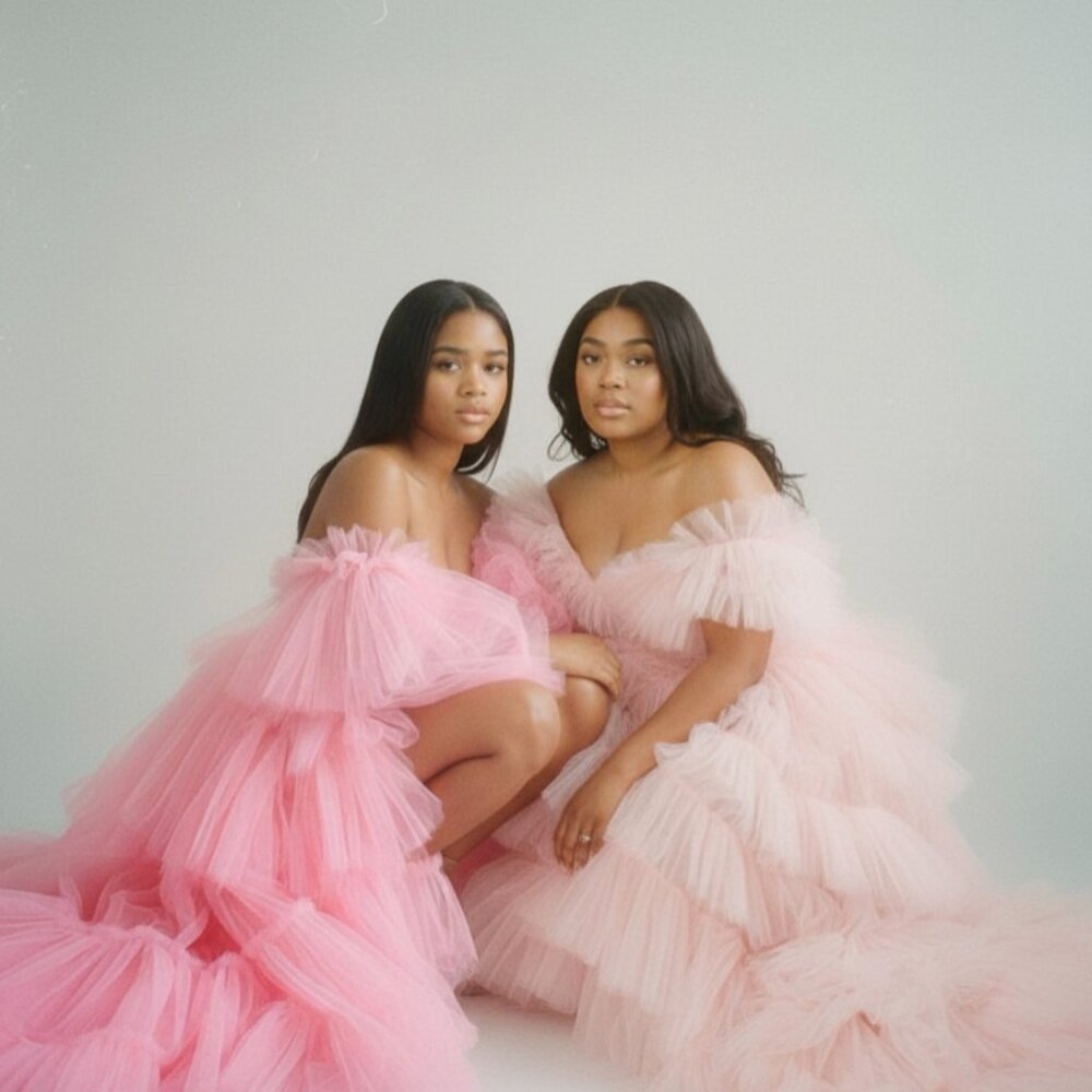 Meet your Poshers, Zo & Clair